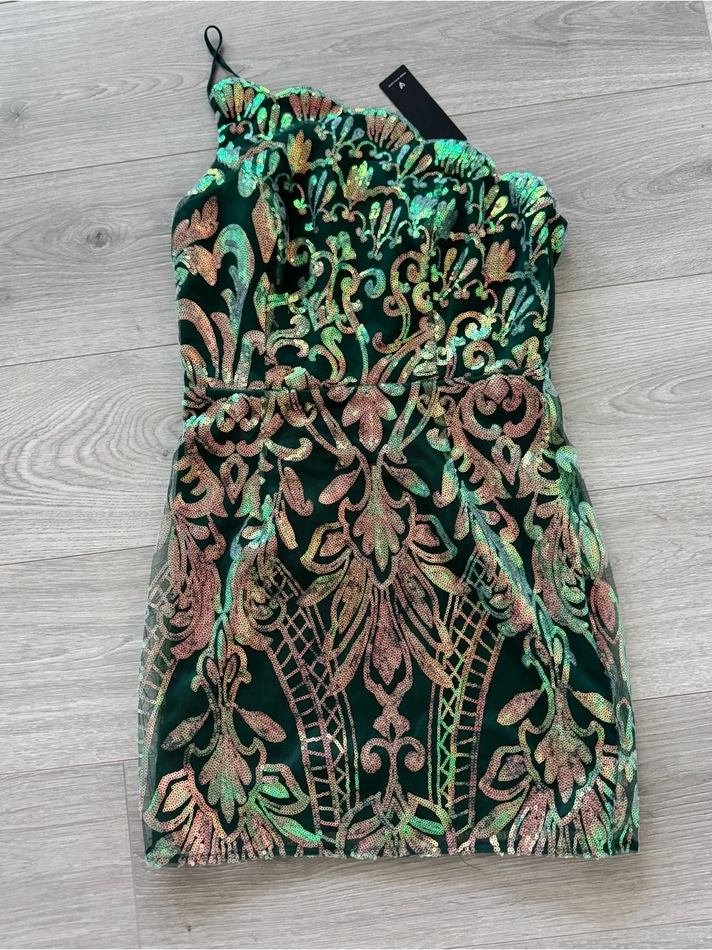 Lulu's Mesmerizing Shine Green Sequin One-Shoulder Party Dress Medium - Picture 3 of 16